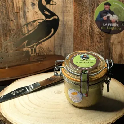 La Ferme du Lévezou : producteur de foie gras de canard et de veaux : vente de foie gras cru, foie gras mi-cuit, foie gras en conserve et vente de produits transformés de veau